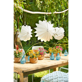 Barlooon® Outdoor Lampion - Wetterfeste Hängeleuchte für Garten, Terrasse & Balkon - Ø 30 cm / 50 cm (Größe S/M) in Weiß, Creme Beige, Flieder & Pink